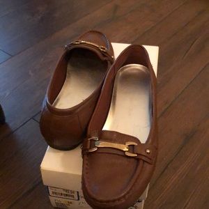 Tan AK Loafers very good condition
